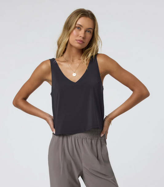 Vuori Villa Cropped Tank Black